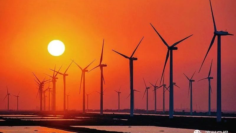 光伏发电系统设计教程：从原理到实施关键点解析